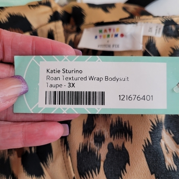 Leopard Stitchfix Bodysuit - Picture 15 of 15